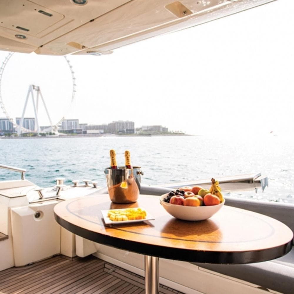 Sealine 68 Yacht