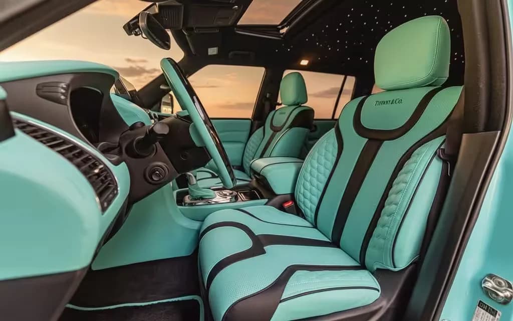 Nissan Patrol 2020 leather seats and cabin – rental in Dubai