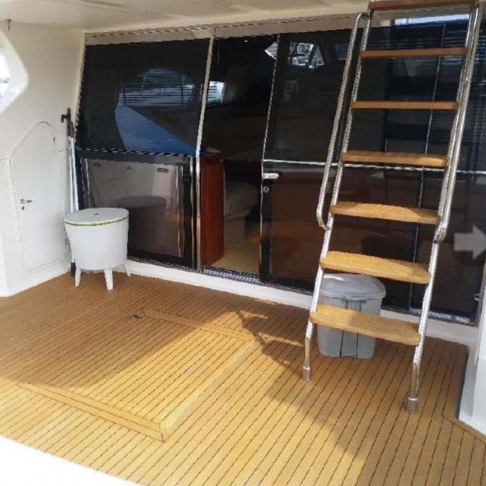 Ferretti 65ft Yacht