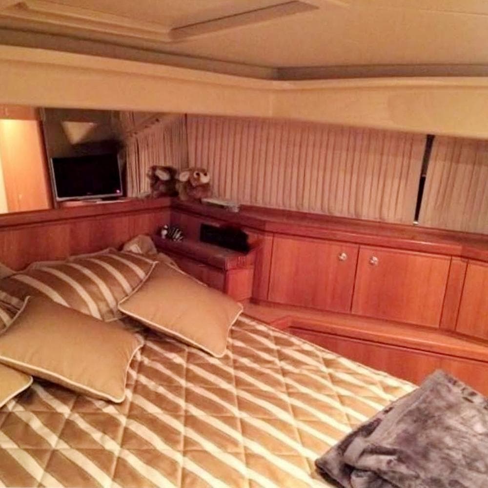 Ferretti 65ft Yacht