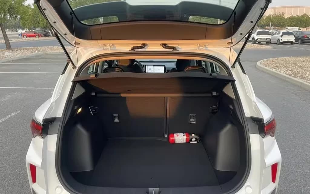 Geely Coolray 2025 interior view showing trim – rental in Dubai
