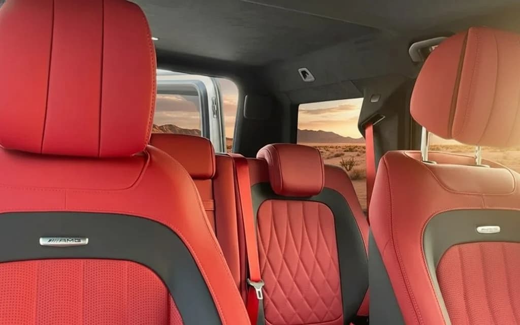 Mercedes G63 2021 leather seats and cabin – rental in Dubai