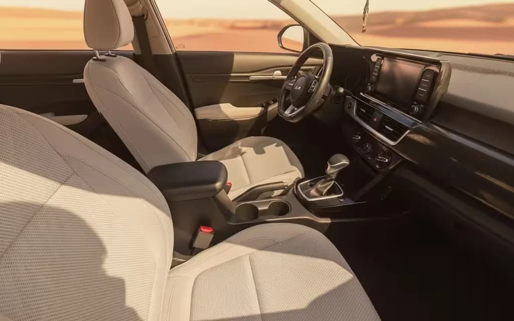 Kia Seltos 2025 dashboard and infotainment