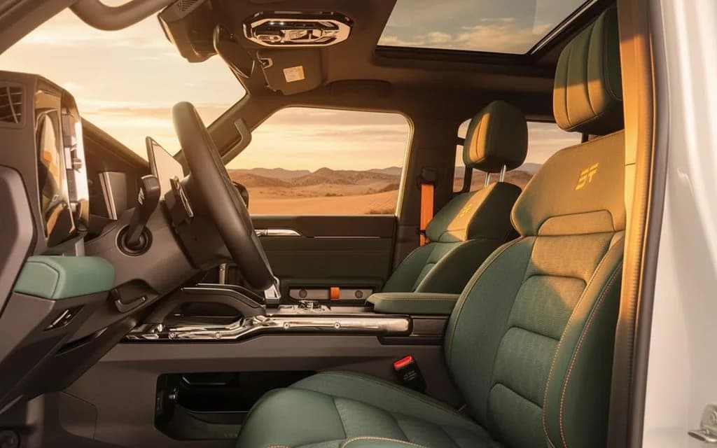 Jetour T2 2026 interior view showing trim – rental in Dubai