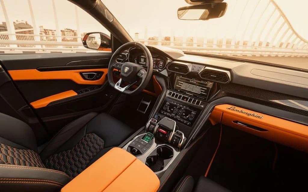 Lamborghini Urus 2022 interior view showing trim