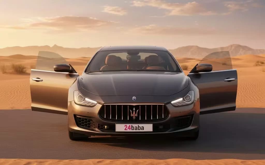 Maserati Ghibli 2021 Grey front view with headlights – rental in Dubai