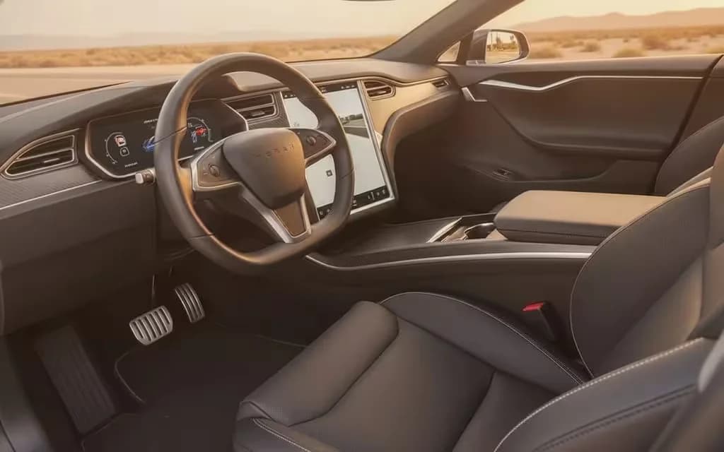 Tesla ModelS 2023 interior view showing trim – rental in Dubai