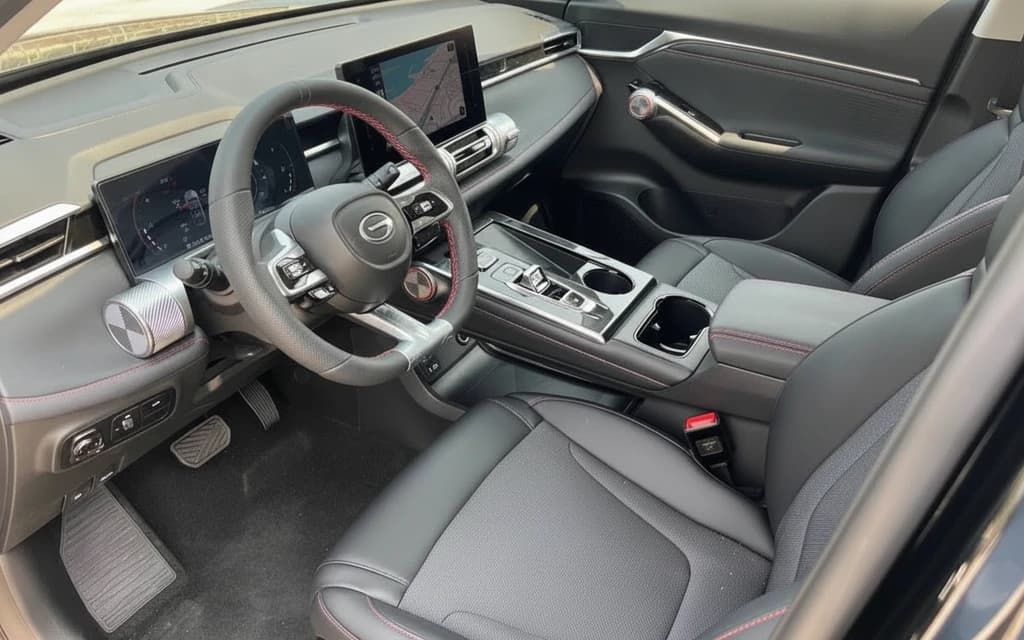 GAC Emkoo 2024 Black interior view – rental in Dubai