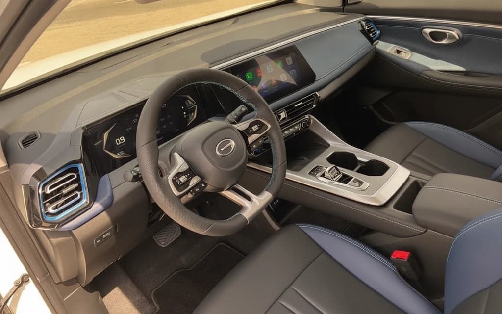 GAC GS3 Emzoom 2024 White interior view – rental in Dubai