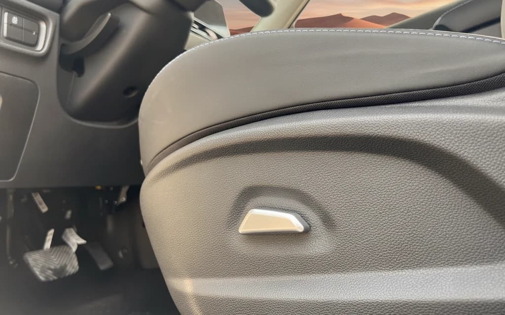 JAC JS4 2023 Gray front seats – rental in Dubai