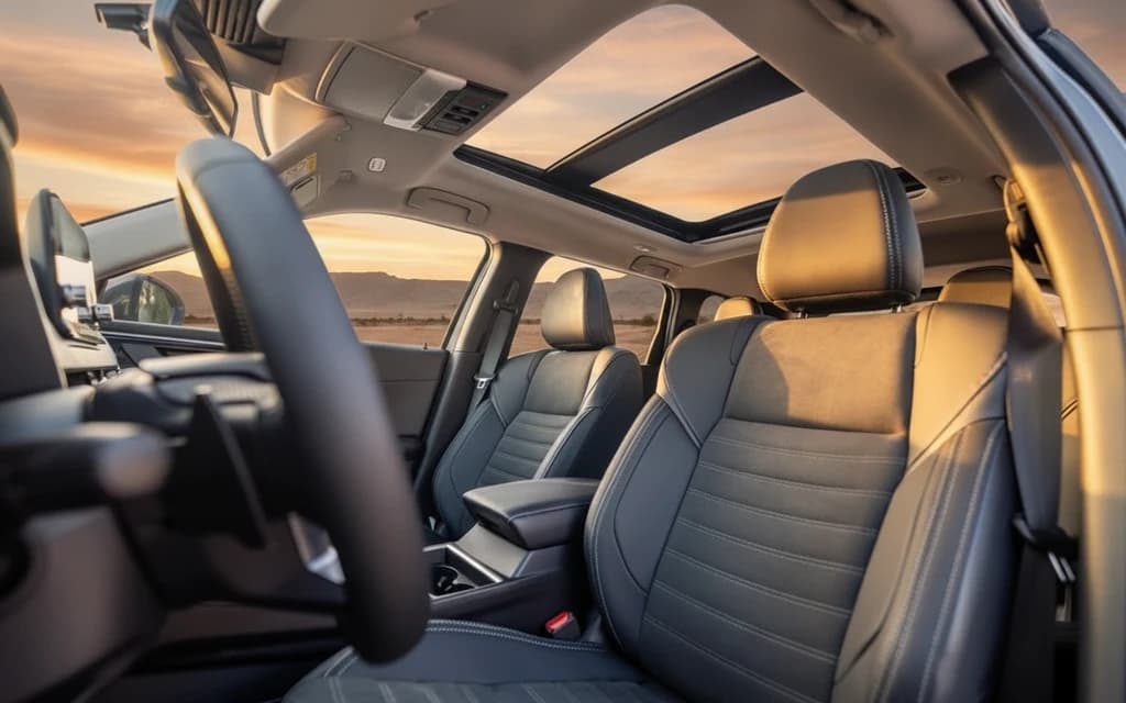 Mitsubishi Outlander 2025 Gray front seats – rental in Dubai