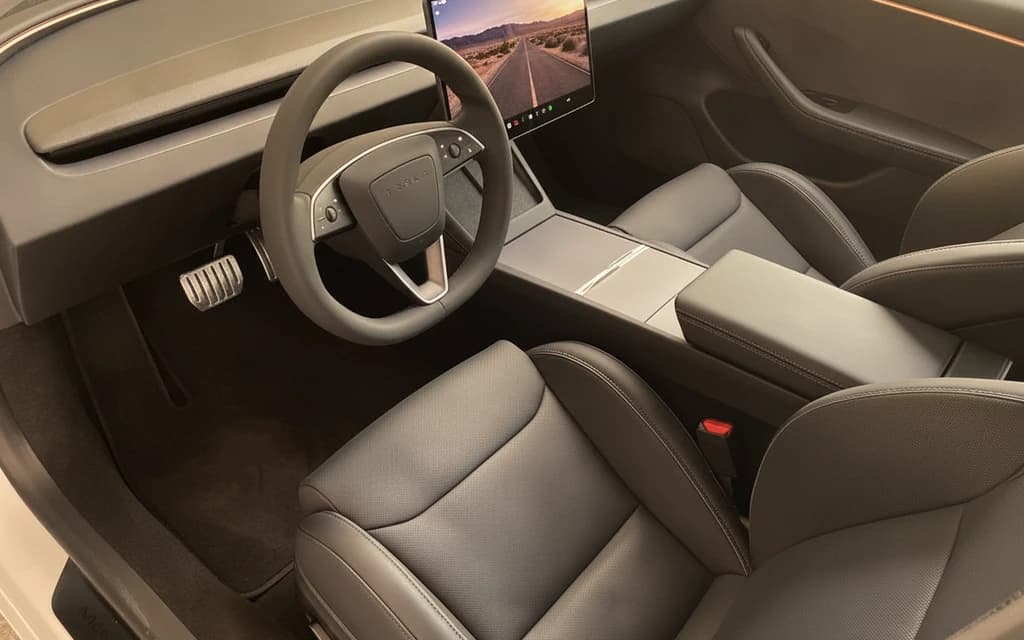 Tesla Model 3 Performance 2024 White interior view – rental in Dubai