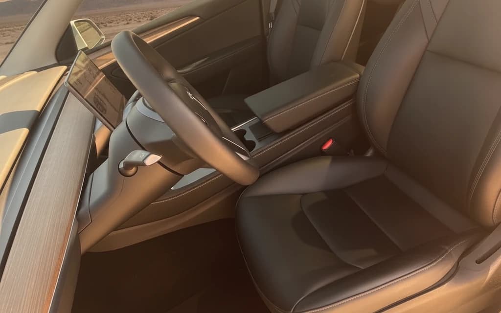 Tesla Model Y 2022 White interior view – rental in Dubai