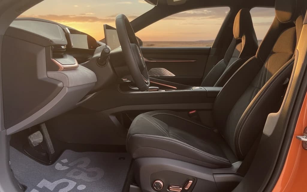 Zeekr 001 2024 Orange front seats – rental in Dubai