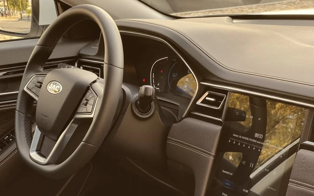 Jac J7 2025 interior view showing trim